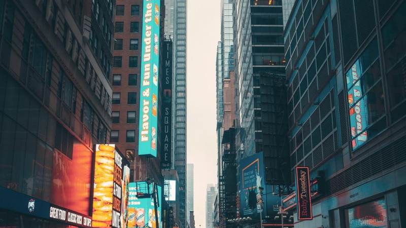 bwin是什么 体育资讯平台的定位内容与常见疑问全面解析